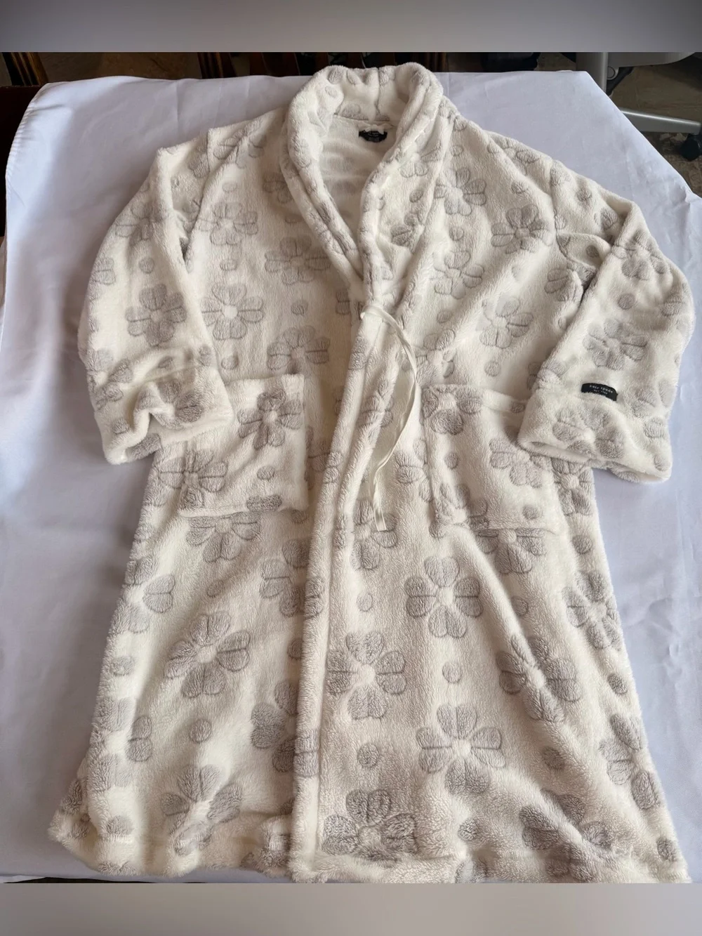 Kate Spade New York Jacquard Plush Robe Gray Floral Hearts Sz XS/P